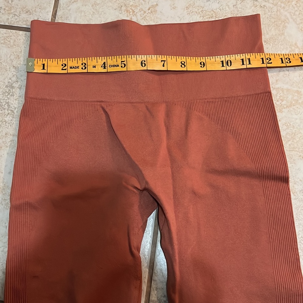 SET Active Rust Leggings - Picture 5 of 12